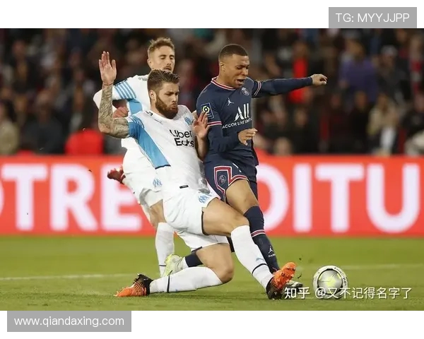 法甲半场冷门迭起巴黎遭遇打击卢卡斯乌龙勒马雷夏尔轰世界波
